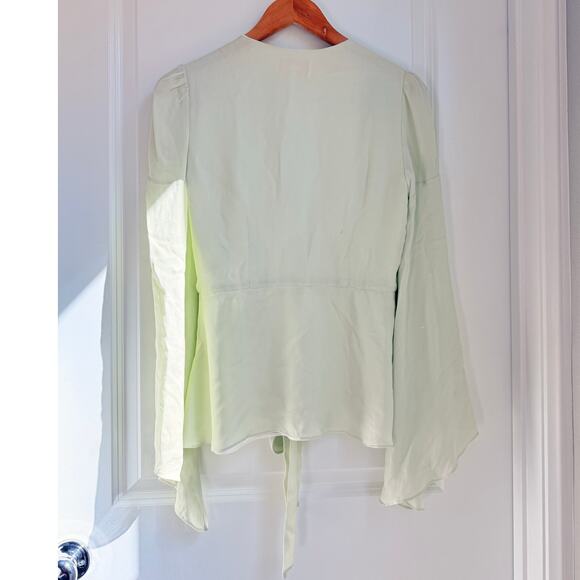 Stone Cold Fox 100% Silk Sage Beverly Blouse Size 1 Bell Sleeve Feminine Chic‎ - Picture 8 of 12